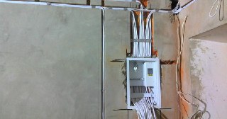 Электропроводка в доме + монтаж Старая Русса цена от 155 руб. м.п.